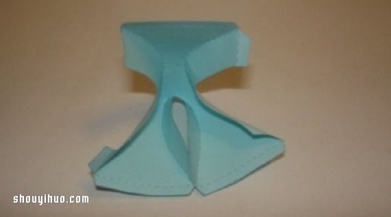 立体花球折纸步骤图解 卡纸折花球的折法教程图片6